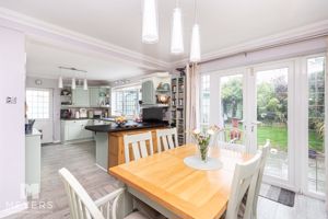 Photo 25- click for photo gallery